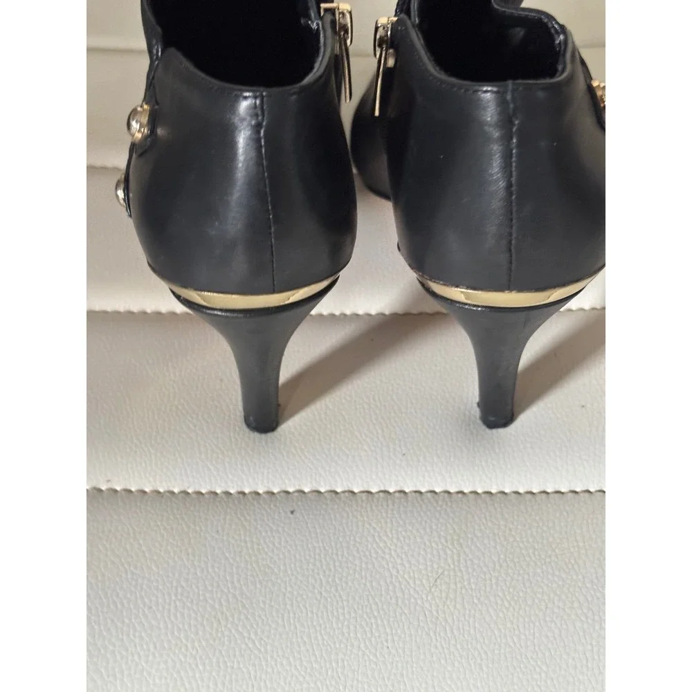 Vince Camuto Black Leather Ankle Booties Gold Hardware Stiletto Heel Size 7M